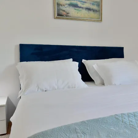 Apartments Leona Umag Exterior foto